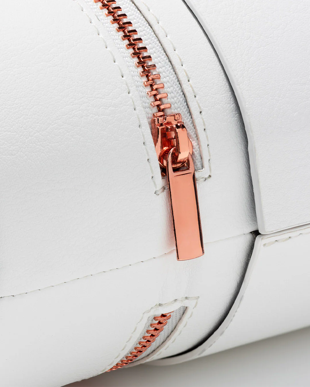 HEAT RESISTANT STORAGE CASE - Image 7